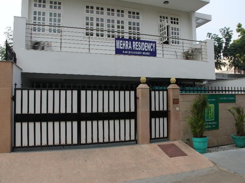 Mehra Residency At The Airport Hotel New Delhi Bagian luar foto